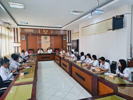 RAPAT PEMBAHASAN PRODUK HUKUM DAERAH KABUPATEN JEMBRANA TAHUN 2025 RABU 7 MEI 2025